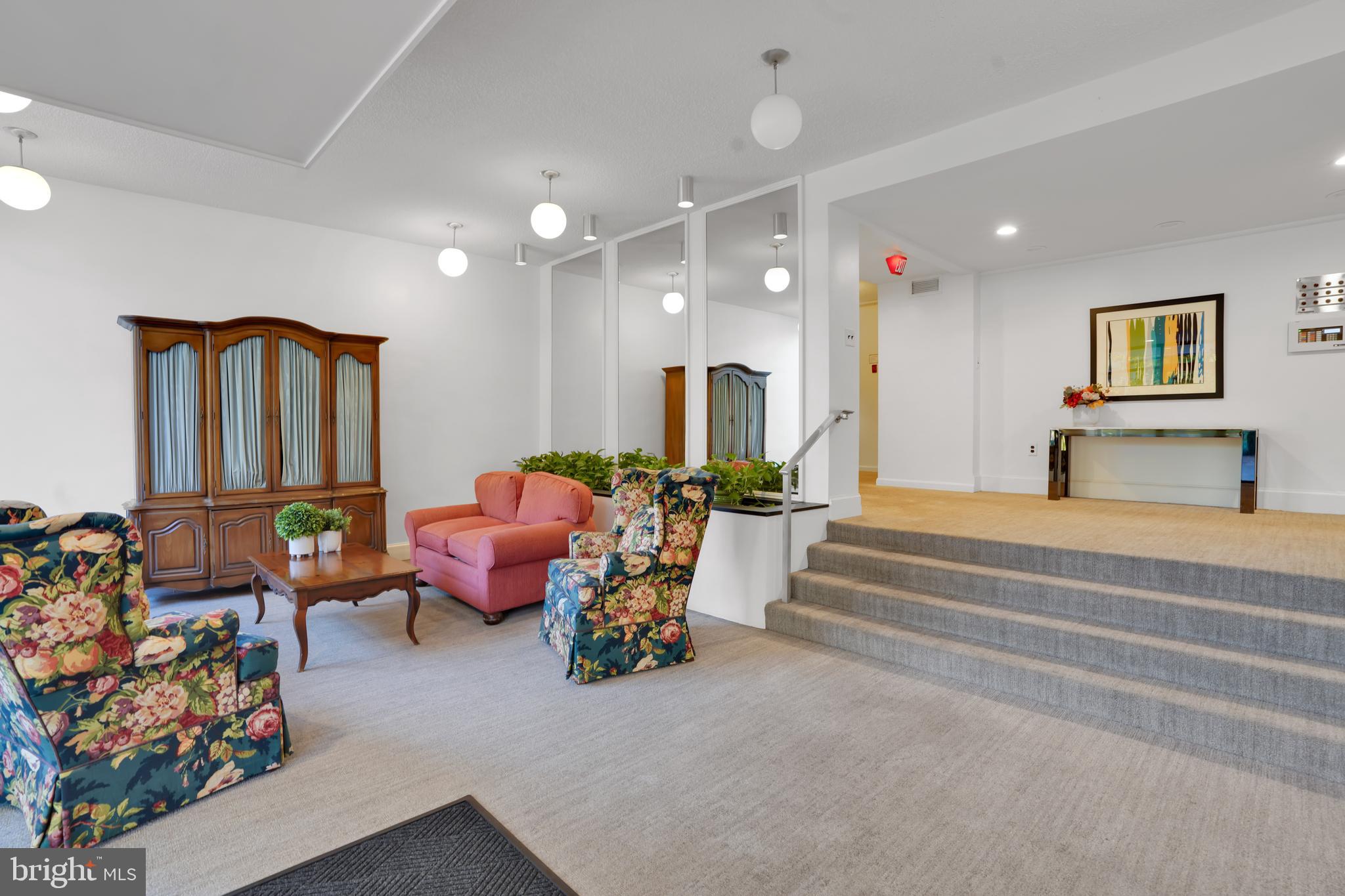 2100 WASHINGTON AVENUE 2B