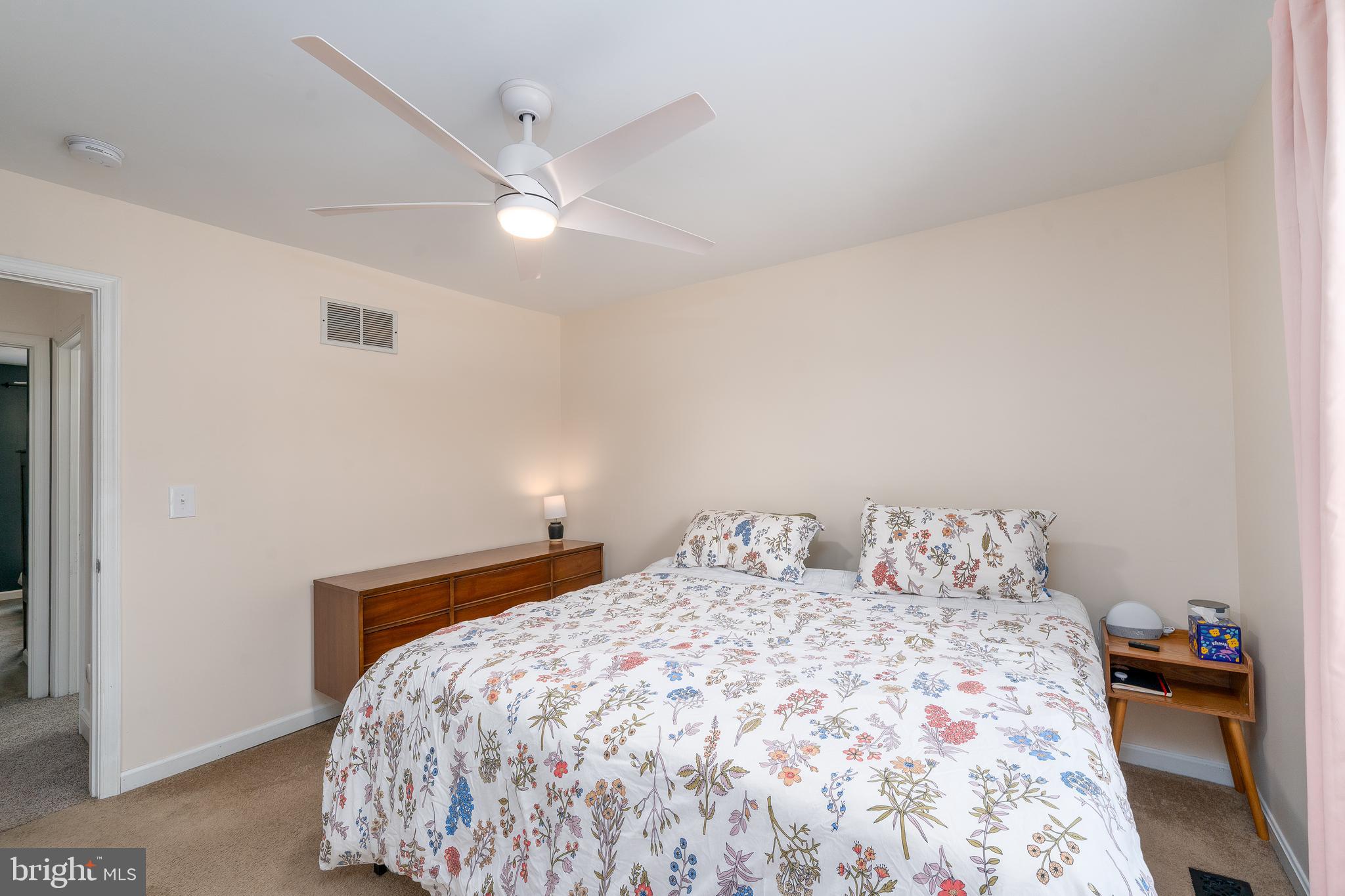 QUEENS PARK - Residential