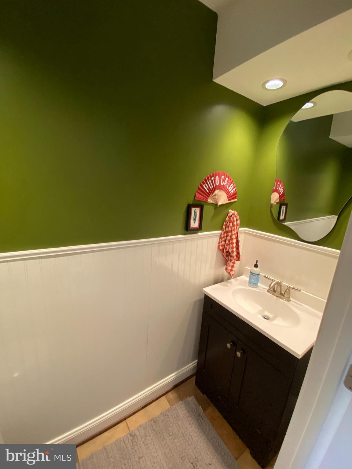 QUEENS PARK - Residential