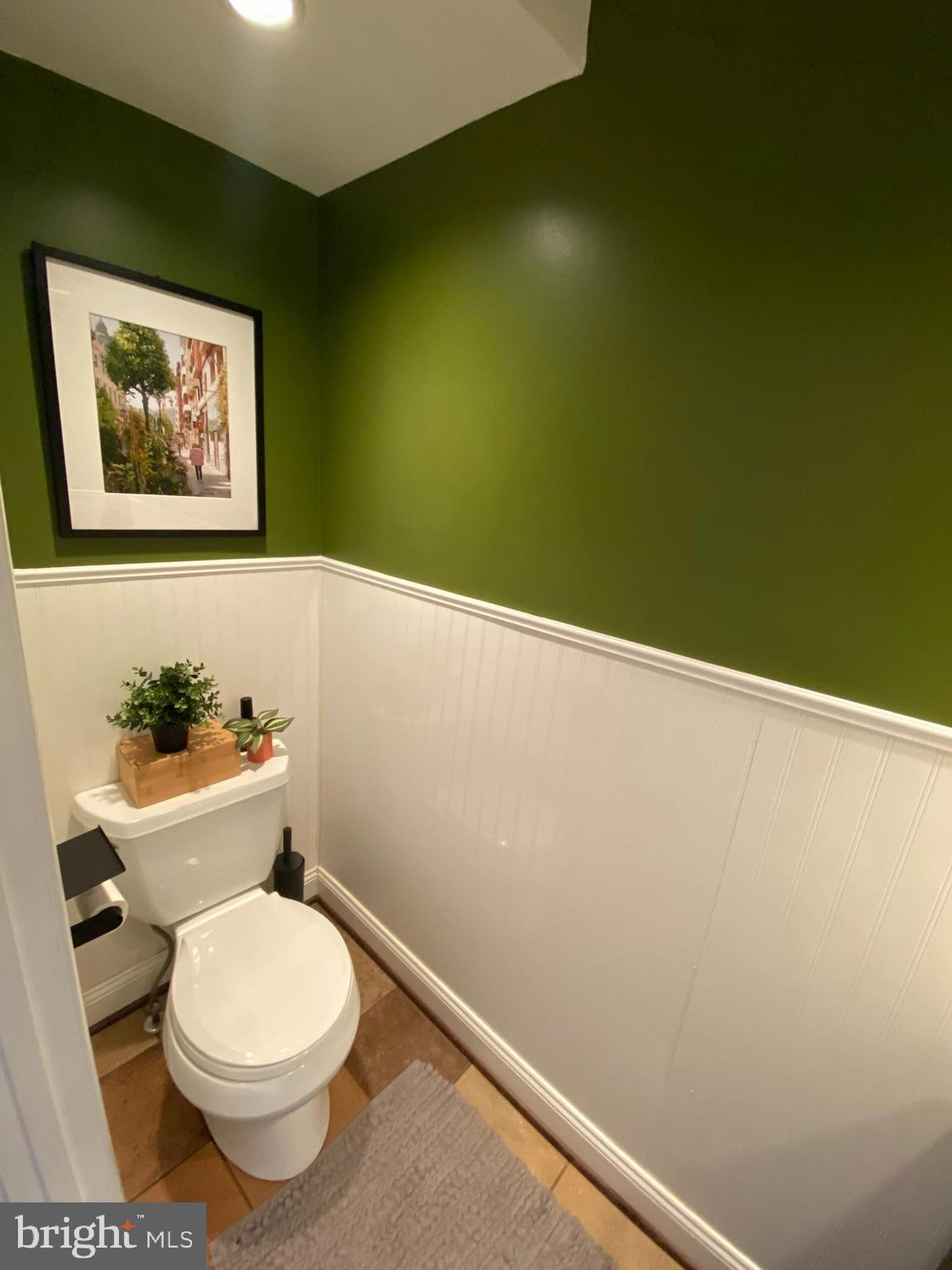 QUEENS PARK - Residential