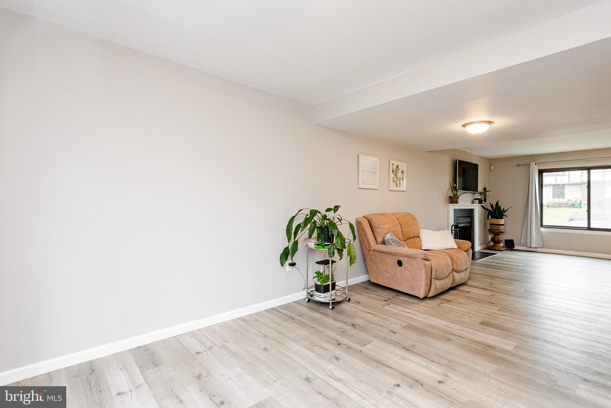 KIMBERLY WOODS VILLAGE - Residential