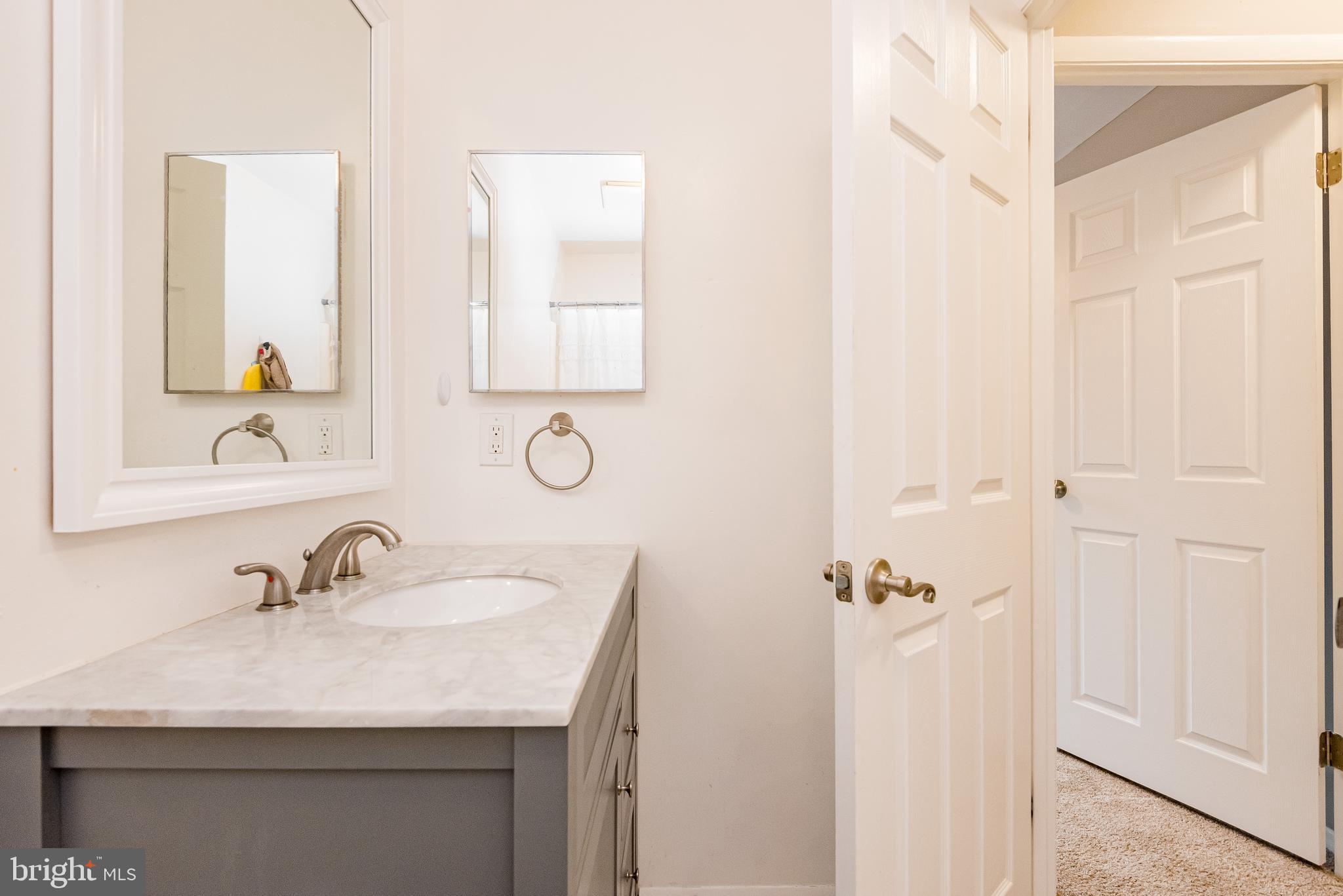 KIMBERLY WOODS VILLAGE - Residential