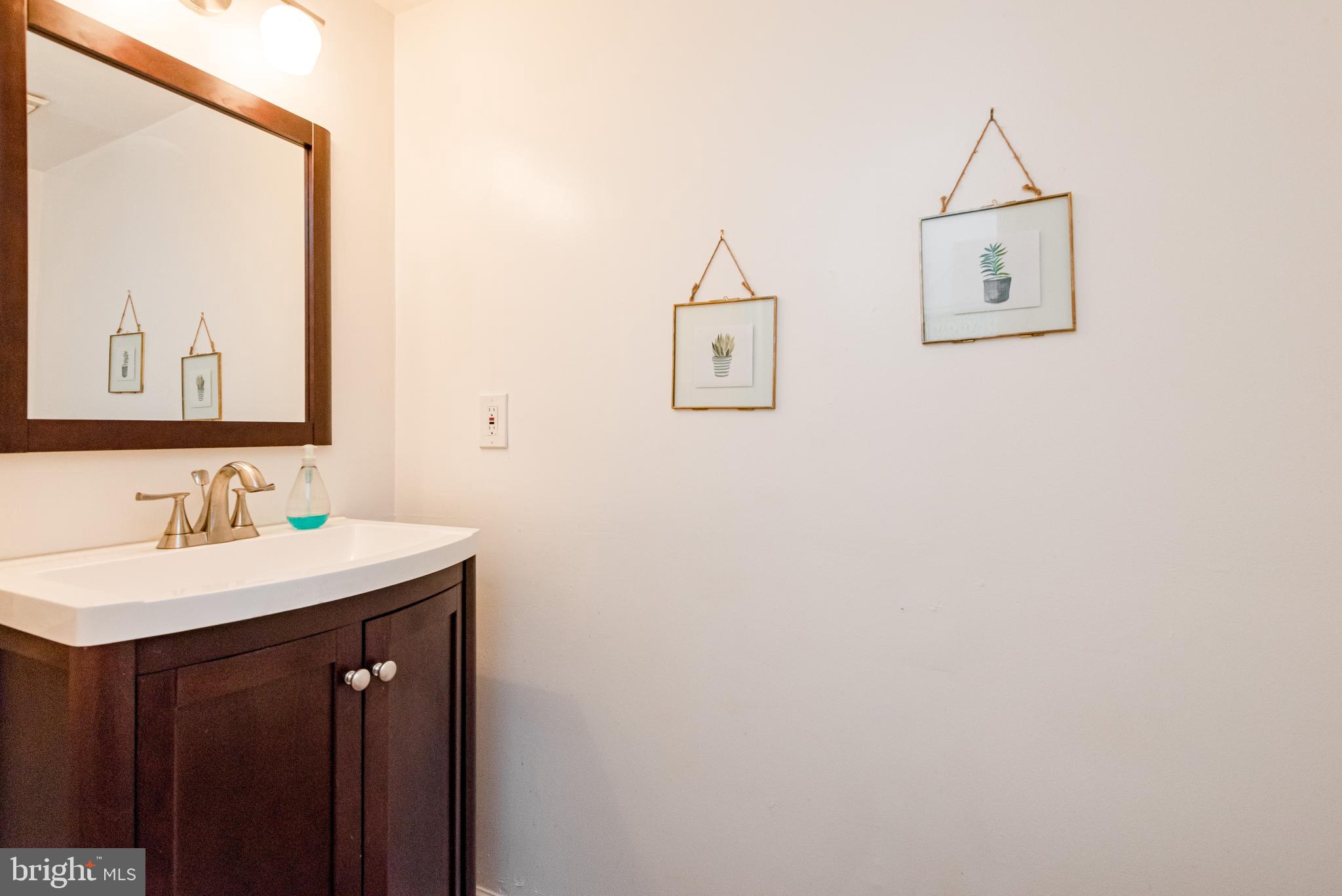 KIMBERLY WOODS VILLAGE - Residential