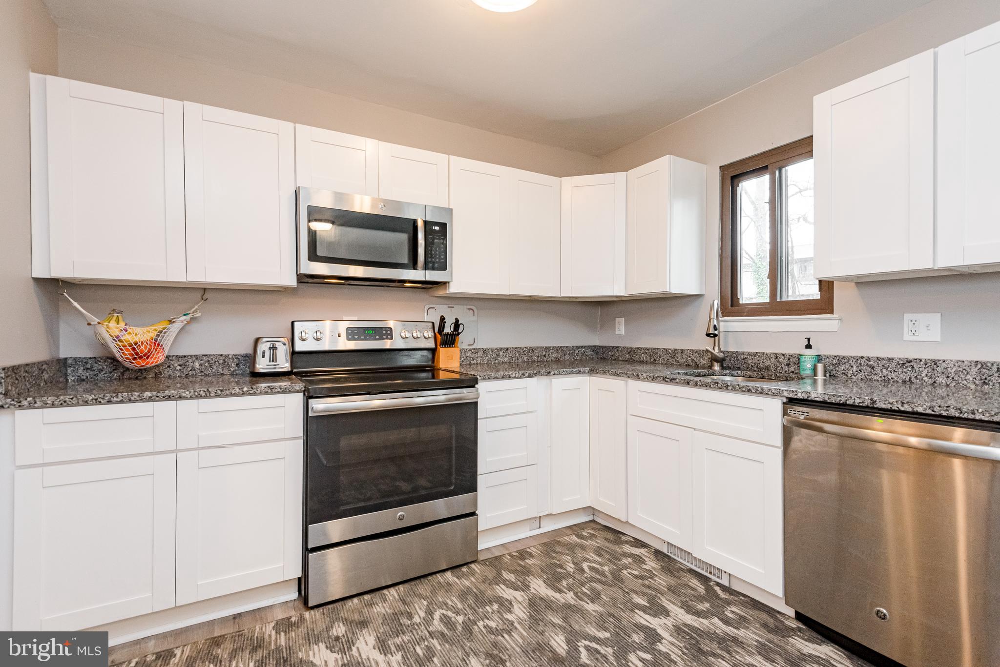 KIMBERLY WOODS VILLAGE - Residential