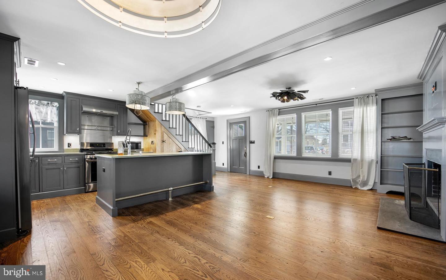 AVONDALE - Residential