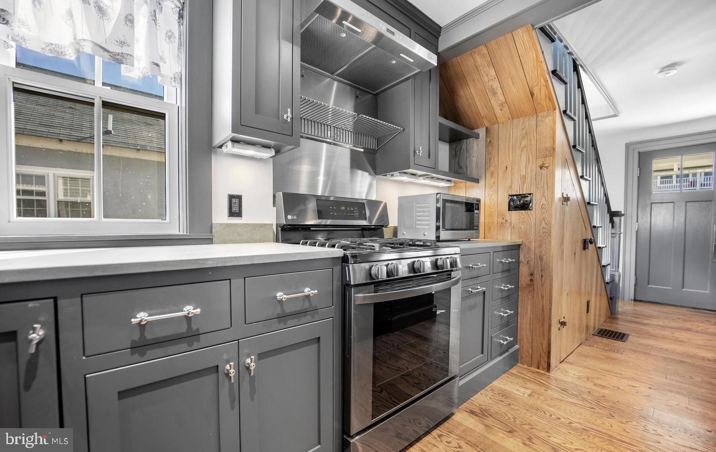 AVONDALE - Residential