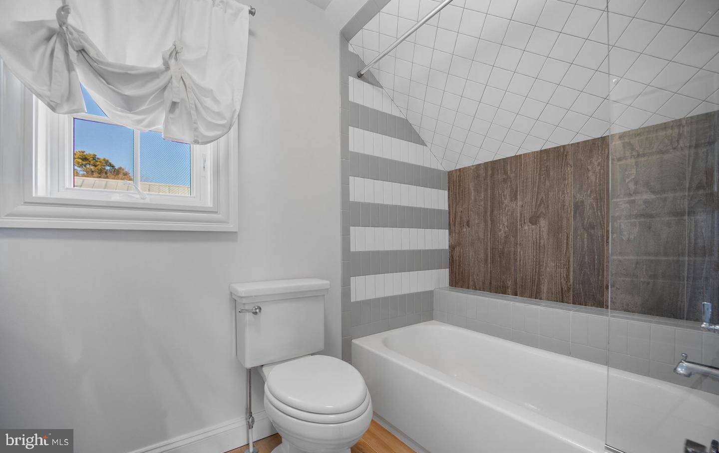 AVONDALE - Residential