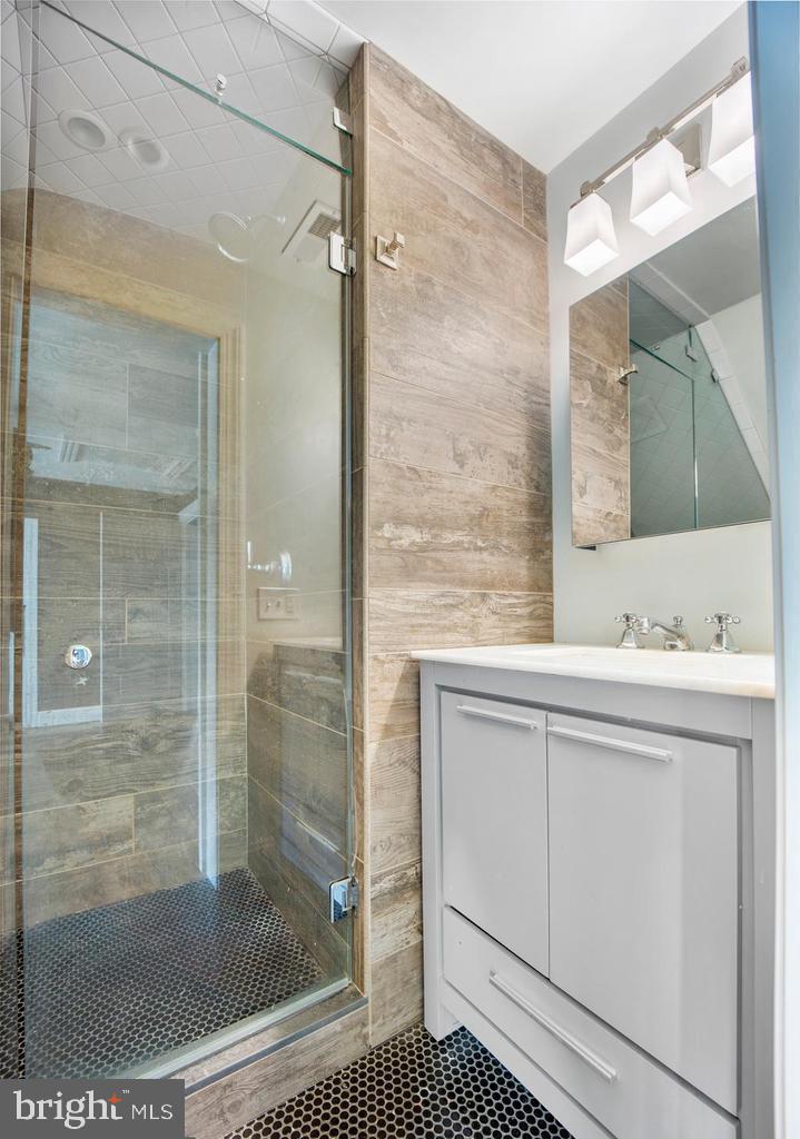 AVONDALE - Residential