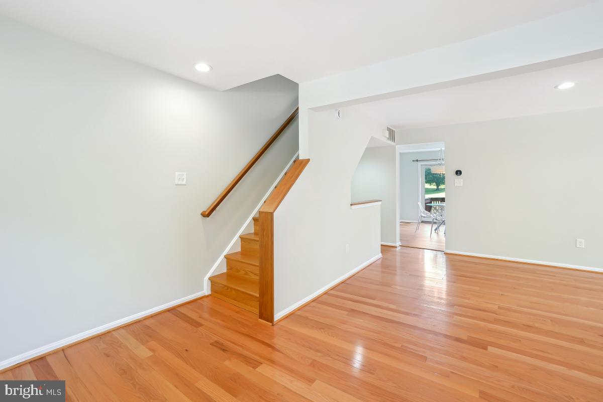 VILLAGE OF DORSEY SEARCH - Residential