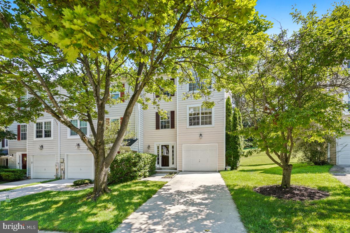 This is a stunning fully renovated townhome with golf course views! Beautiful new luxury vinyl plank flooring throughout. Freshly painted. First level has a large rec room in the back with stunning views. Fully remodeled kitchen with white cabinets, quartz counters, and stainless steel appliances. The kitchen has space for a table/casual eat in area. Huge family room with fireplace and dining area across from the kitchen. Primary bedroom on the upper level with neutral carpet and own primary bath that is remodeled and ready for move in. Two other good size secondary bedrooms on the upper level as well with a hall bath. Enjoy this stunning golf course community and it is located within minutes to grocery and shopping. Nothing to do in this one but move in!!