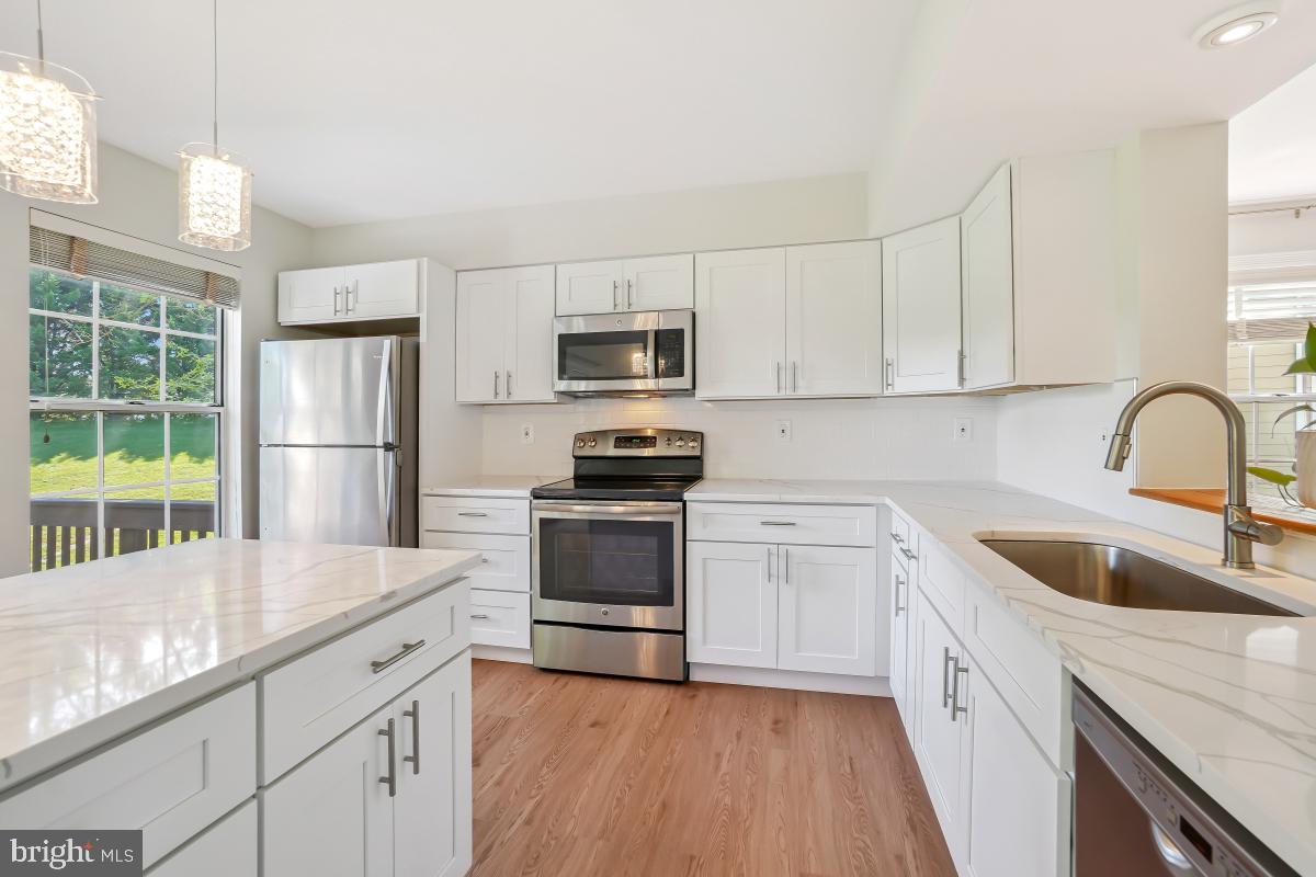 VILLAGE OF DORSEY SEARCH - Residential