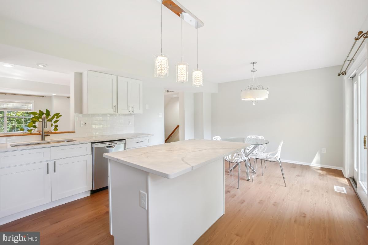 VILLAGE OF DORSEY SEARCH - Residential