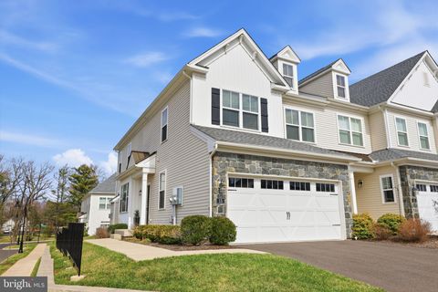 15 SPRING MILL ROAD IVYLAND PA 18974