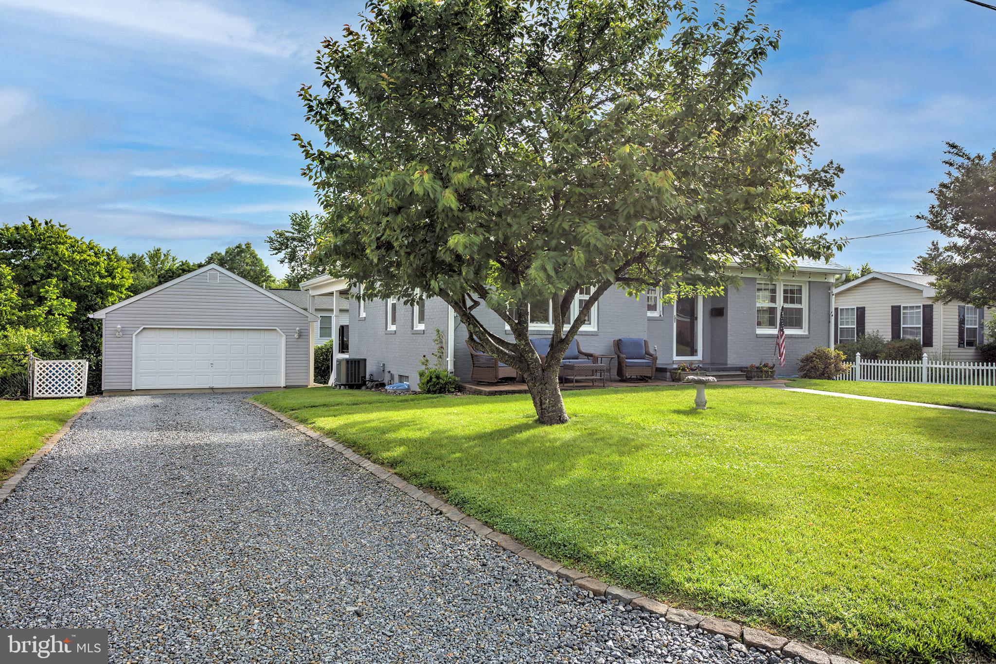5 ROCKCROFT DRIVE