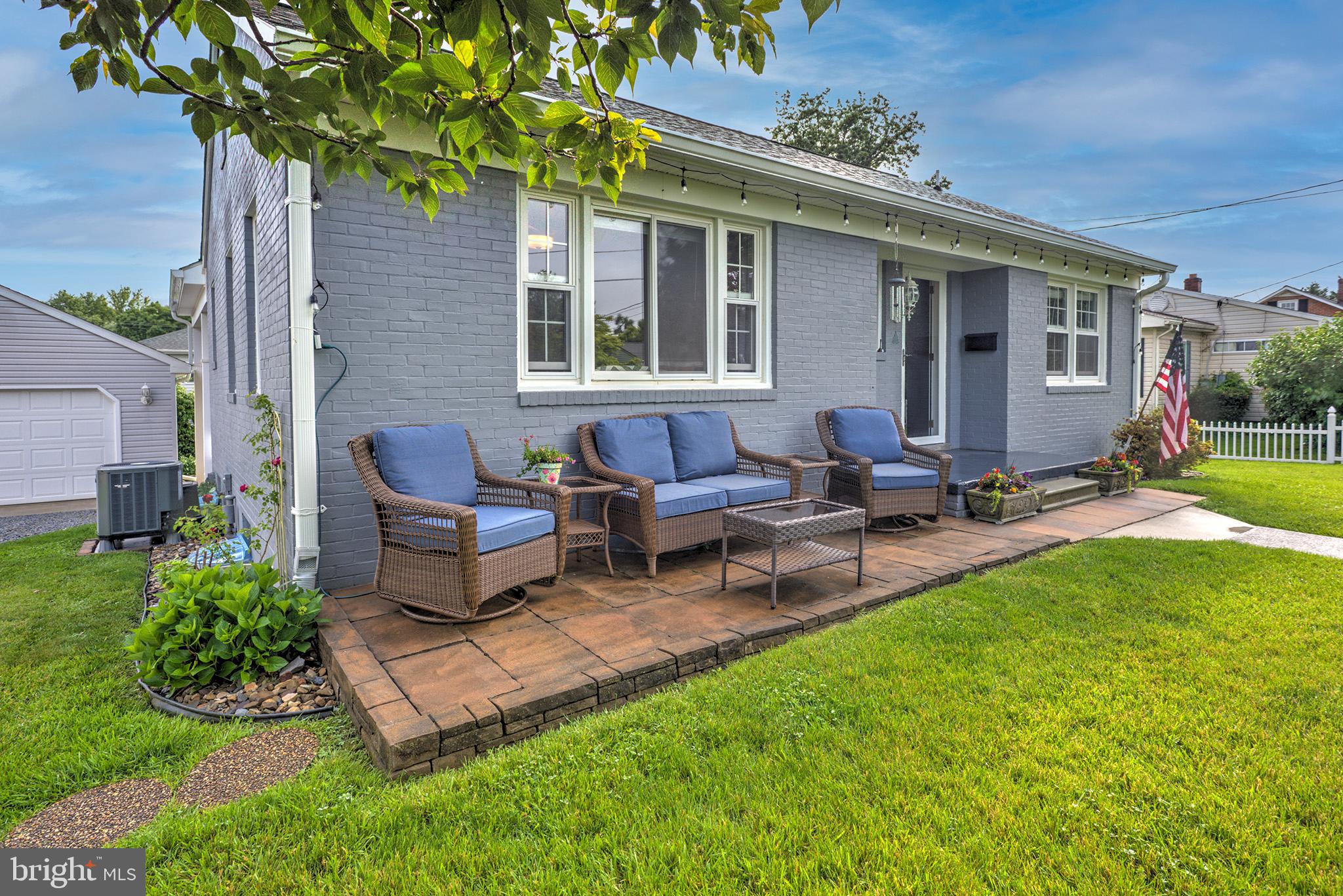5 ROCKCROFT DRIVE