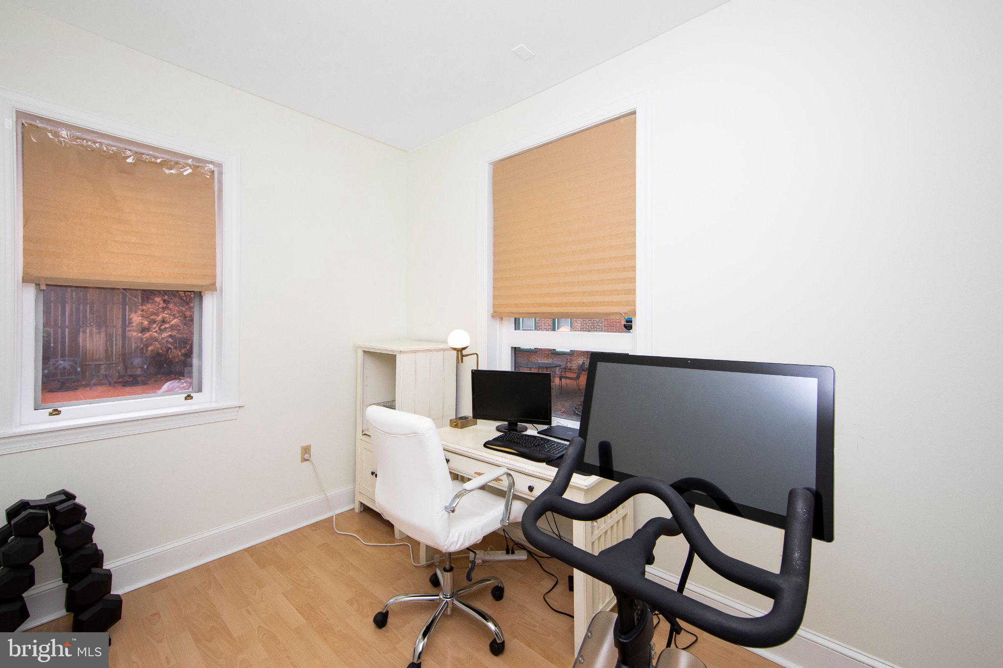 1705 GREEN STREET 11 1707B