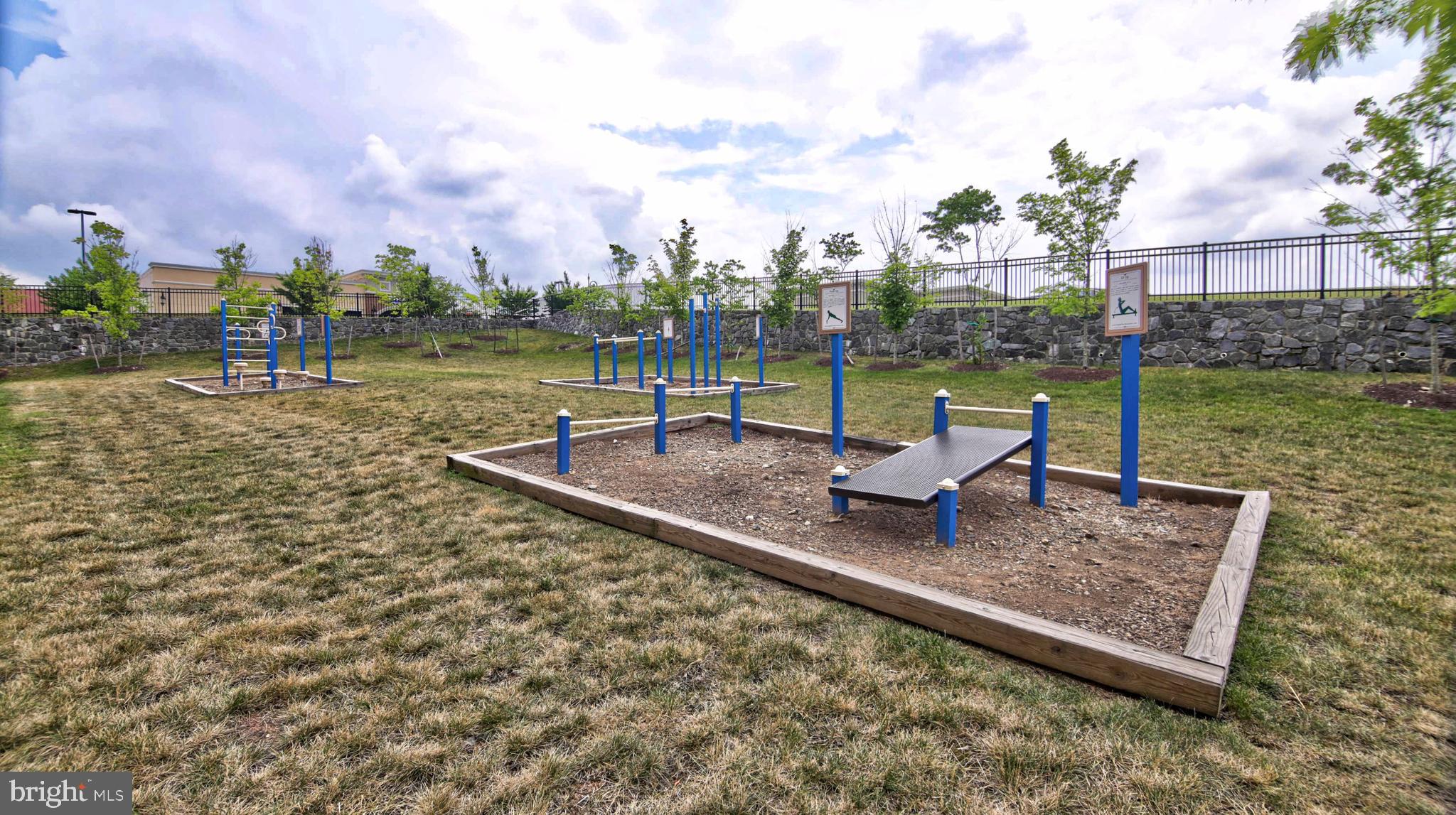 TOWNES AT GOOSE CREEK VILLAGE - Residential