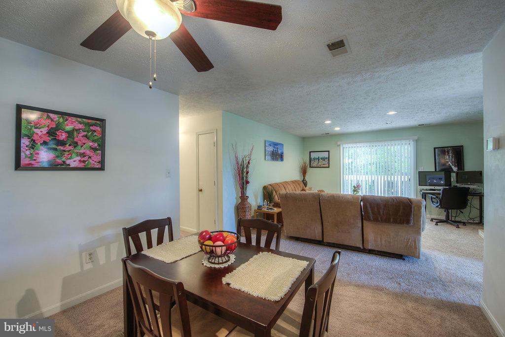 VININGS CONDO - Residential