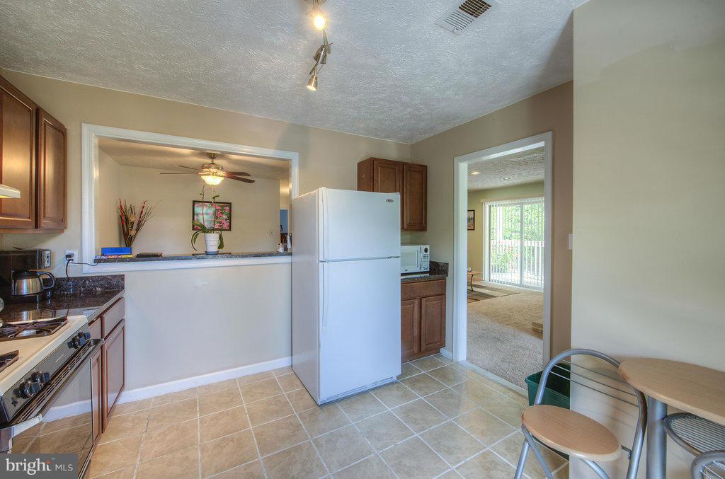 VININGS CONDO - Residential