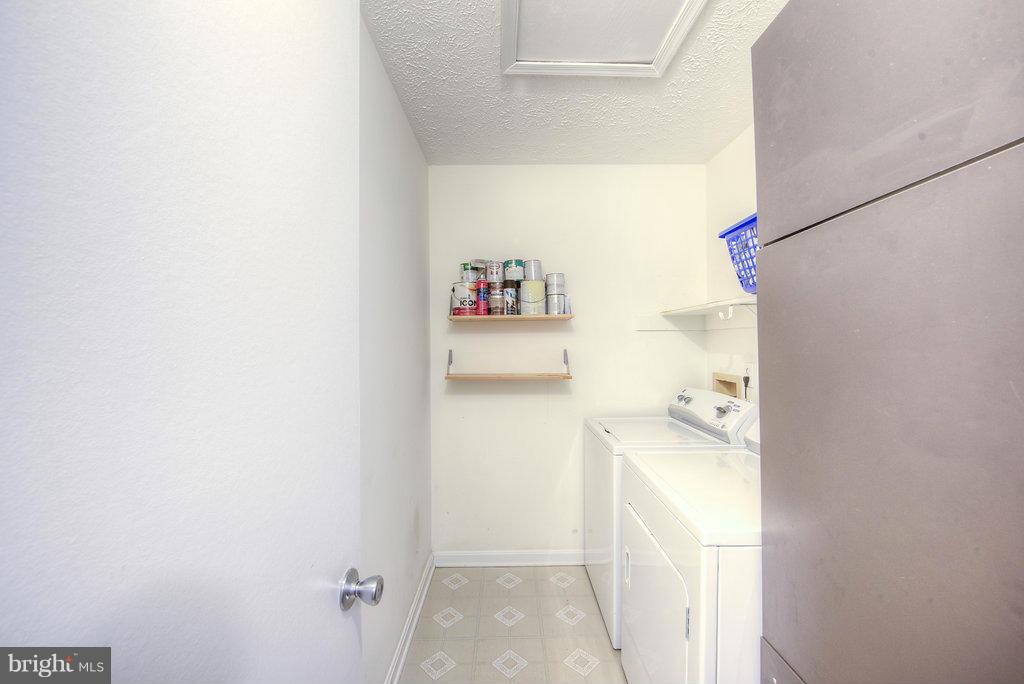 VININGS CONDO - Residential