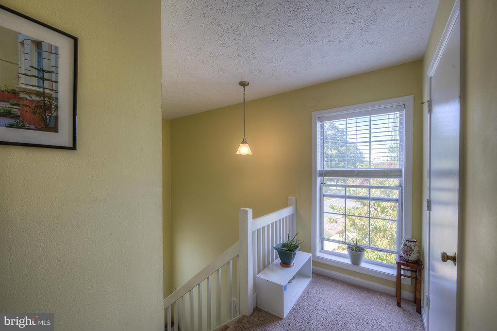 VININGS CONDO - Residential