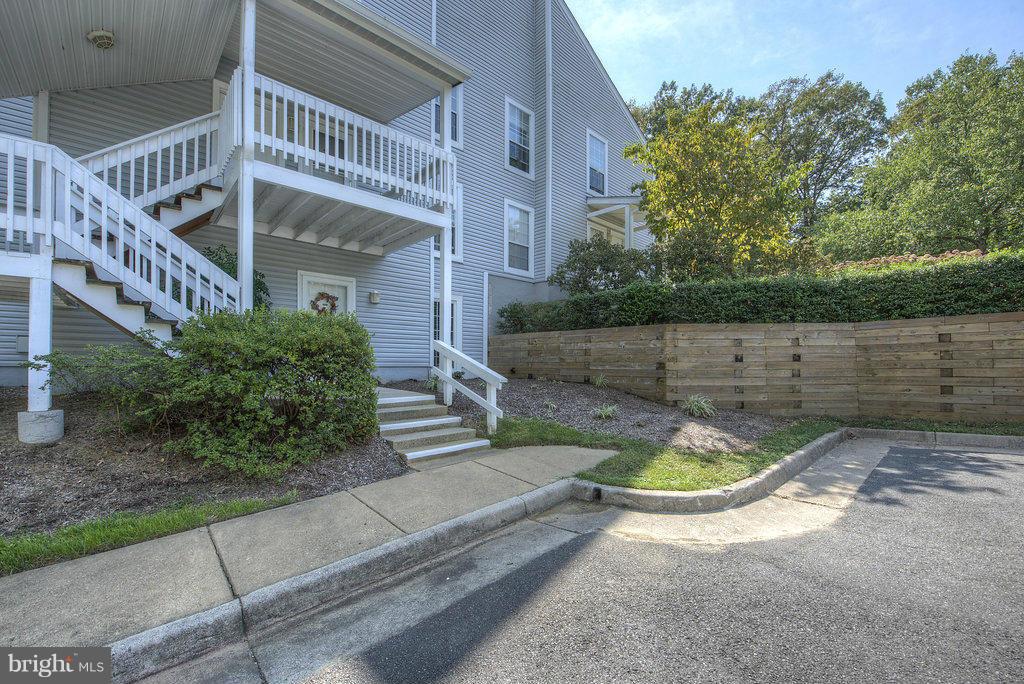 VININGS CONDO - Residential