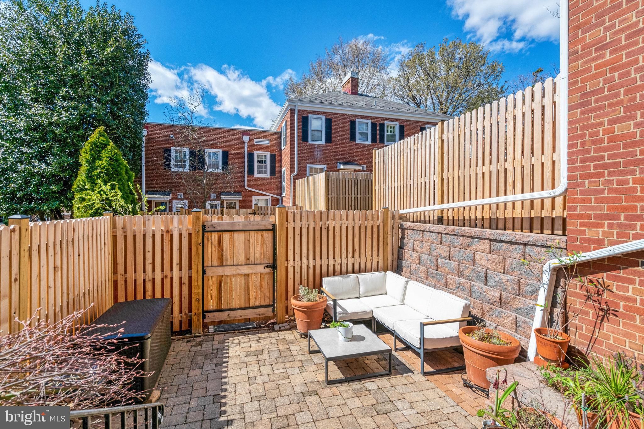 FAIRLINGTON VILLAGES - Residential