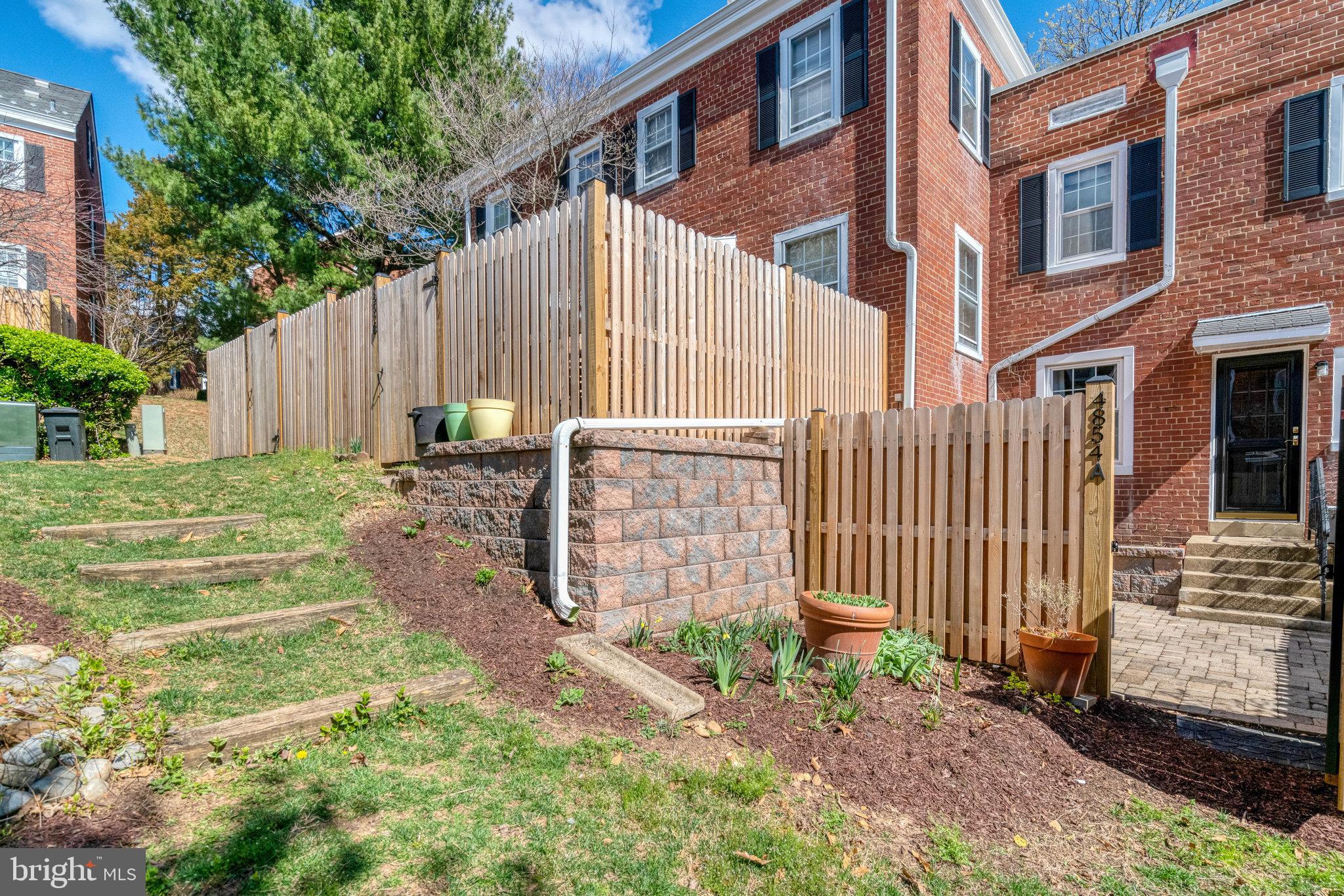 FAIRLINGTON VILLAGES - Residential