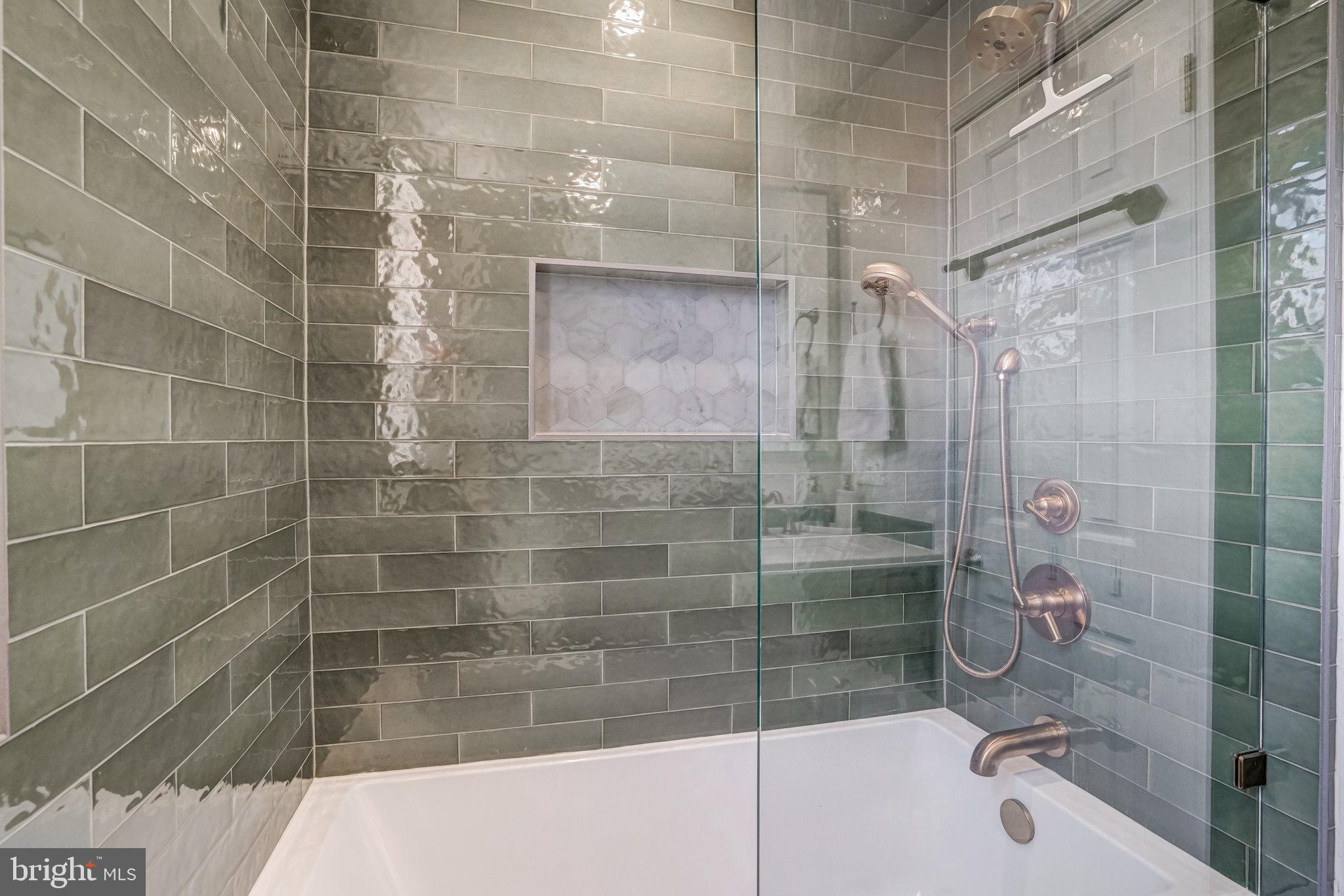 FAIRLINGTON VILLAGES - Residential