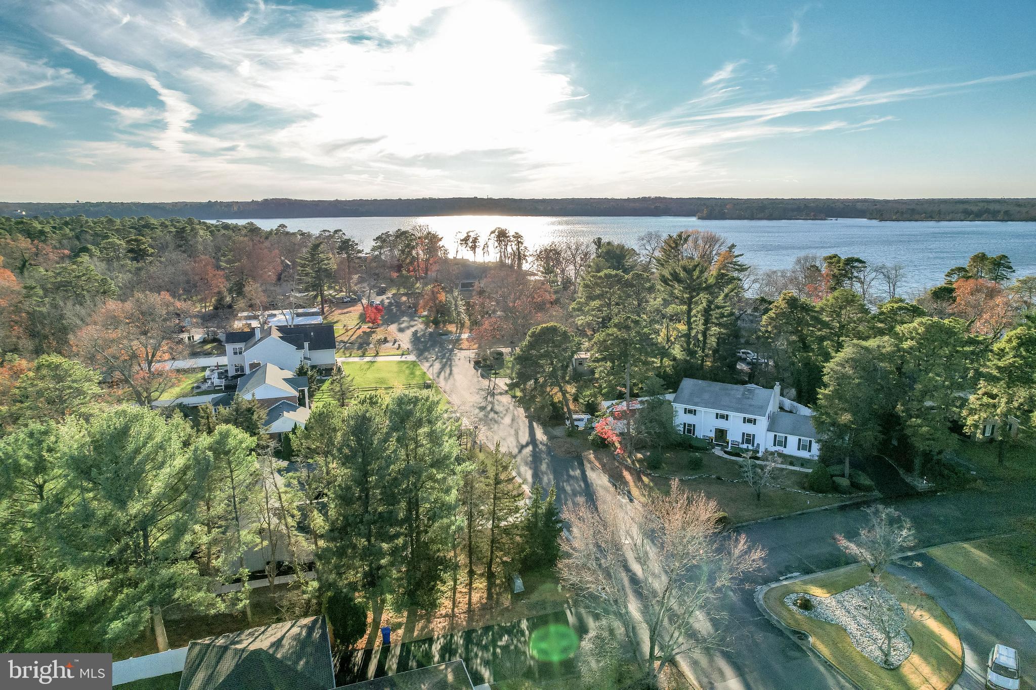1225 ROBIN ROAD