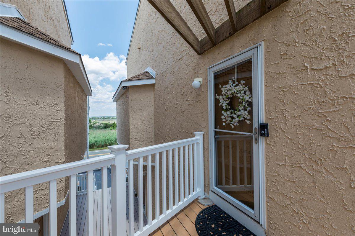 401 BAY SHORE DRIVE 8B