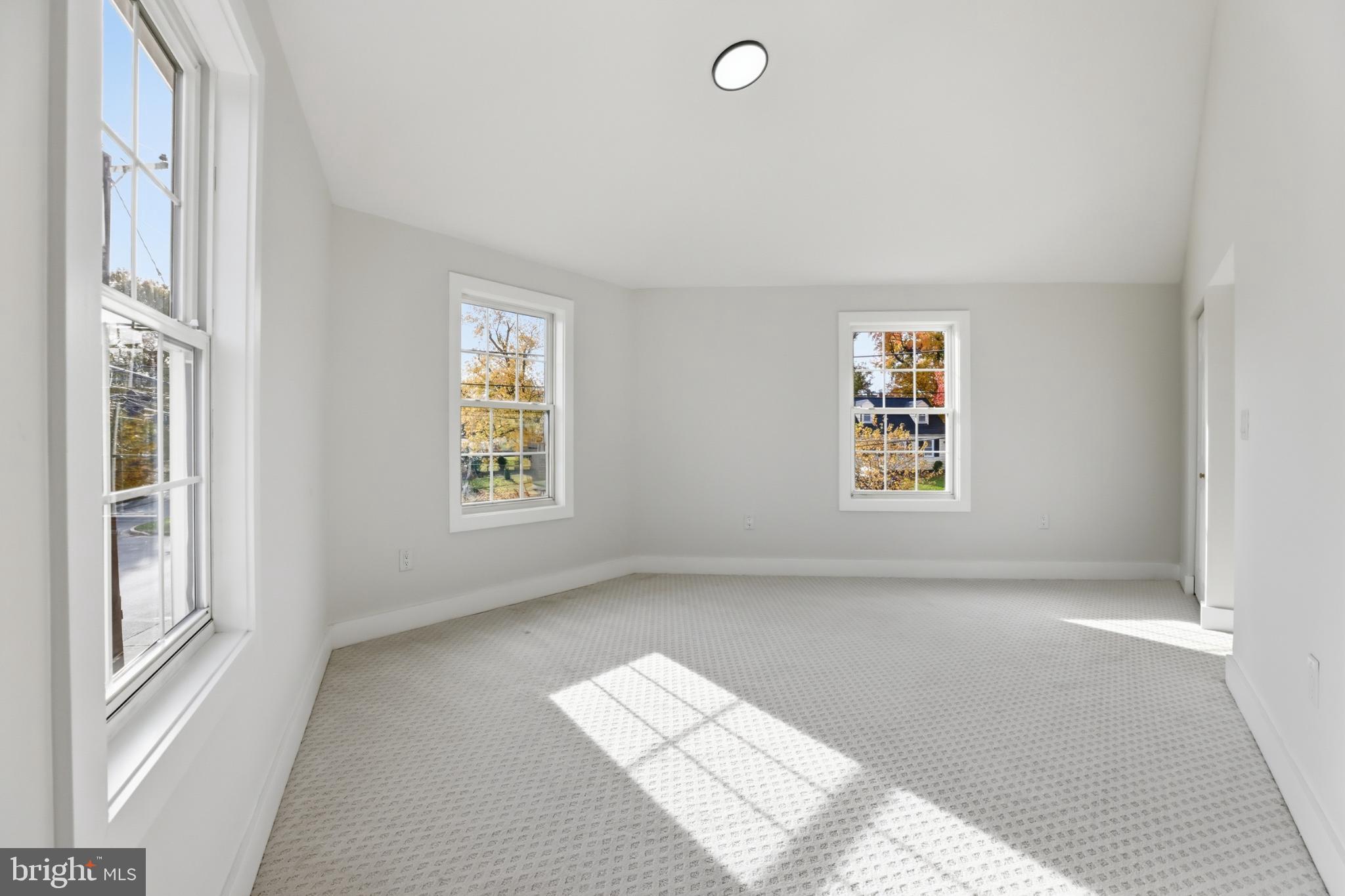 LANDOVER HILLS - Residential