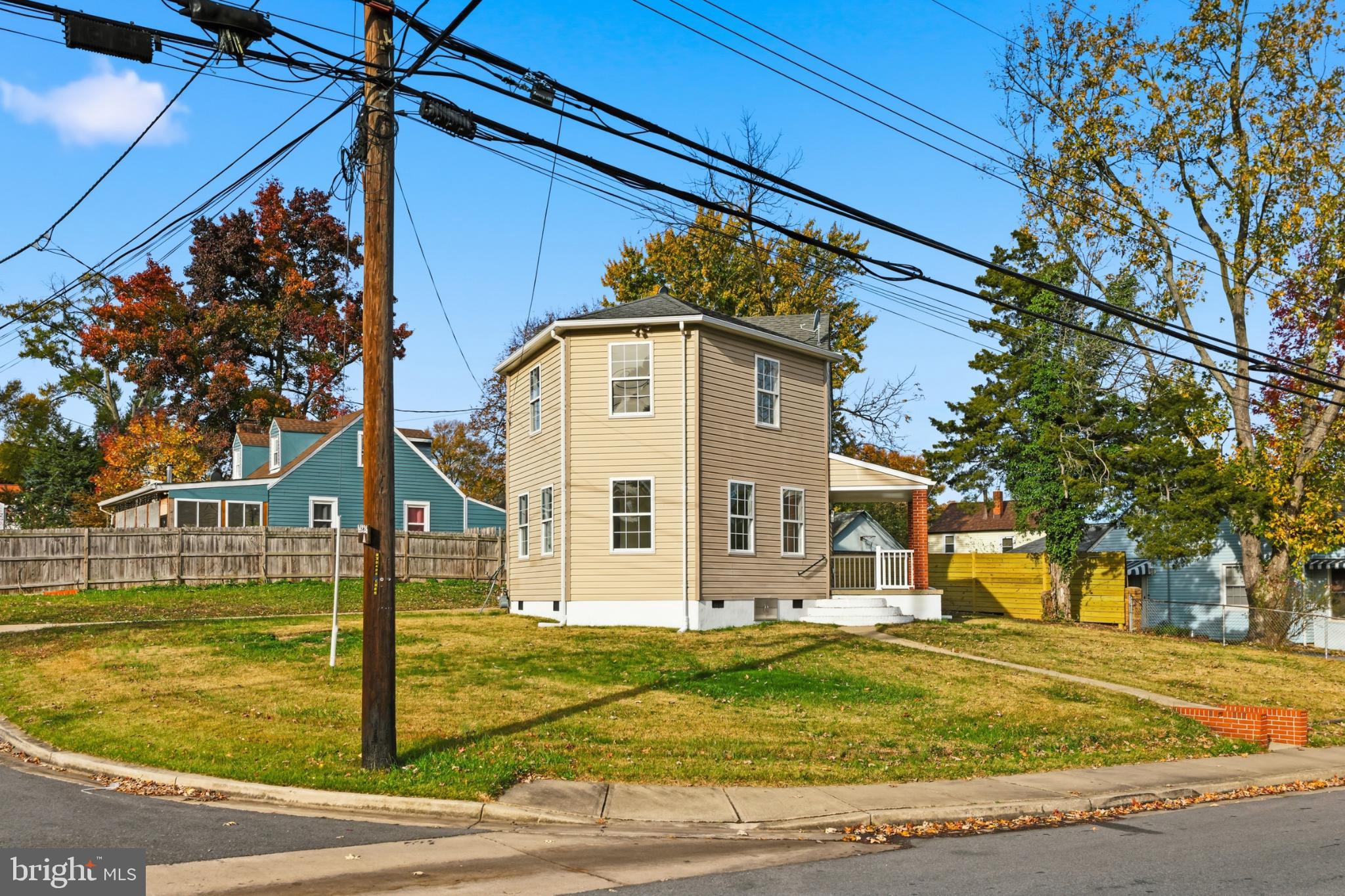 LANDOVER HILLS - Residential