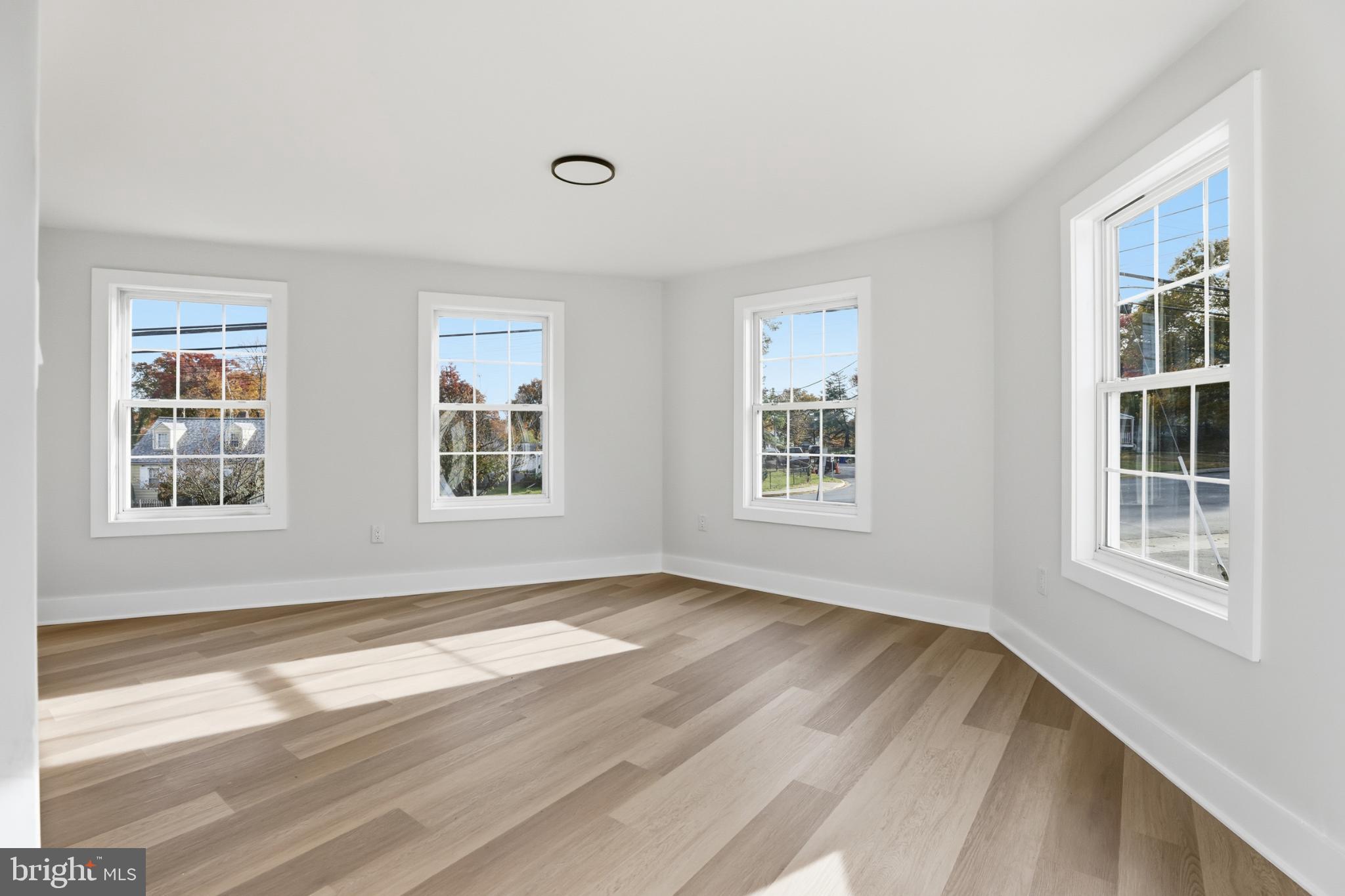 LANDOVER HILLS - Residential