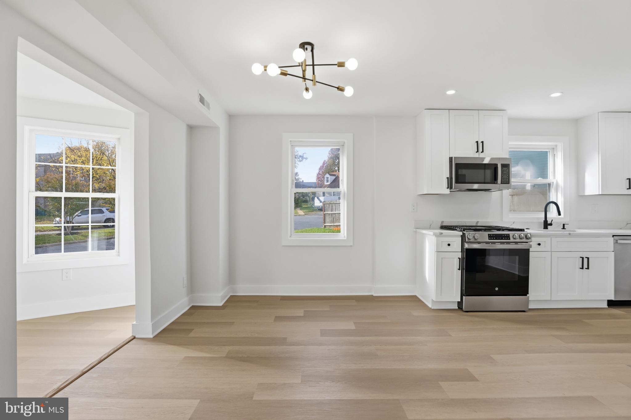 LANDOVER HILLS - Residential