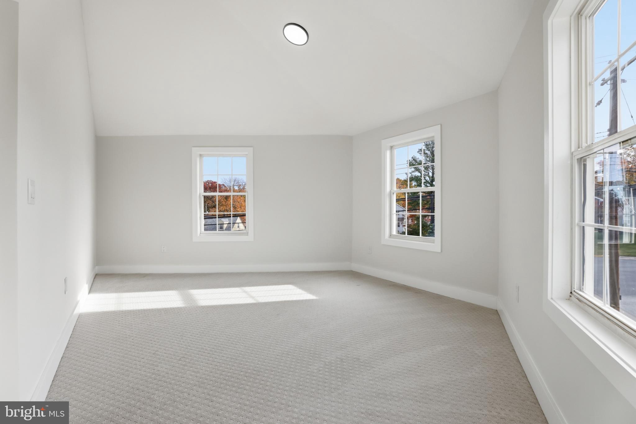 LANDOVER HILLS - Residential