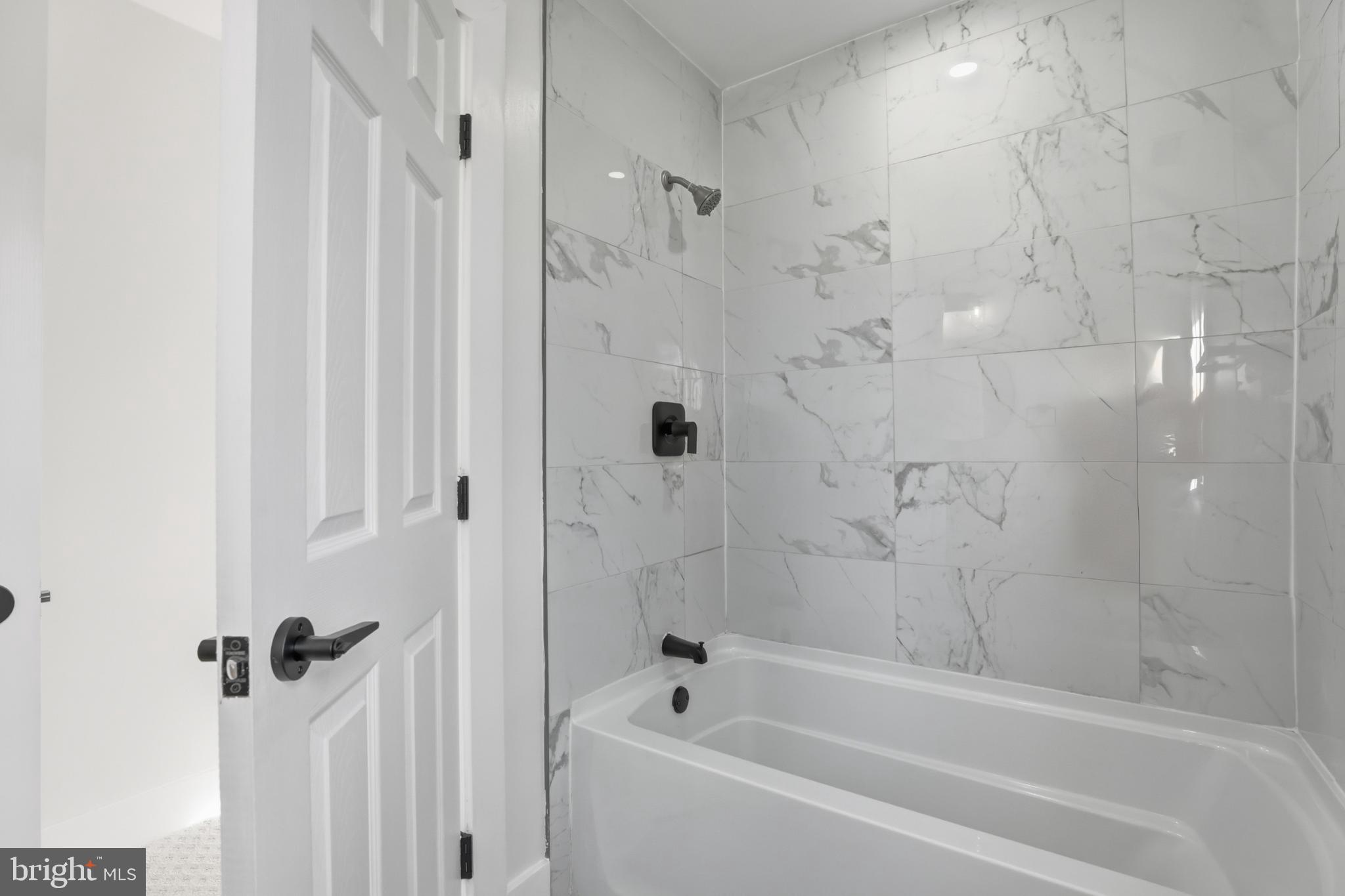 LANDOVER HILLS - Residential