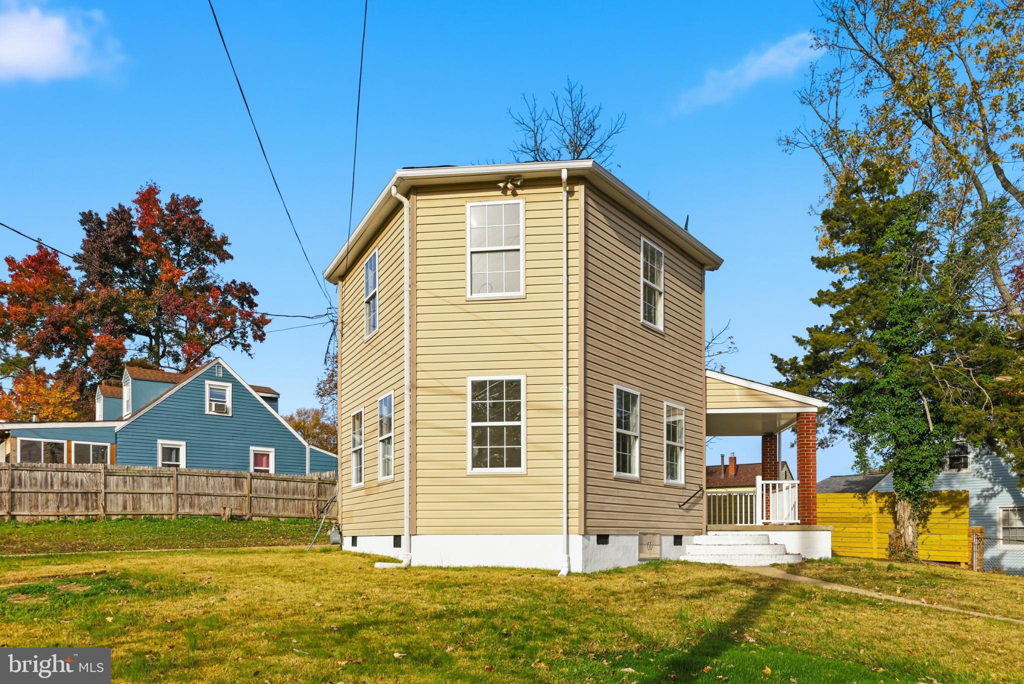 LANDOVER HILLS - Residential