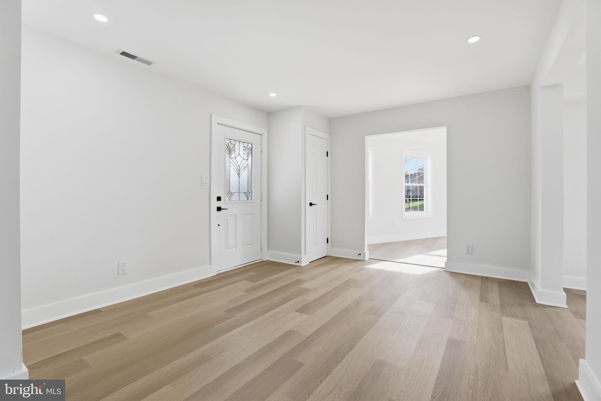 LANDOVER HILLS - Residential