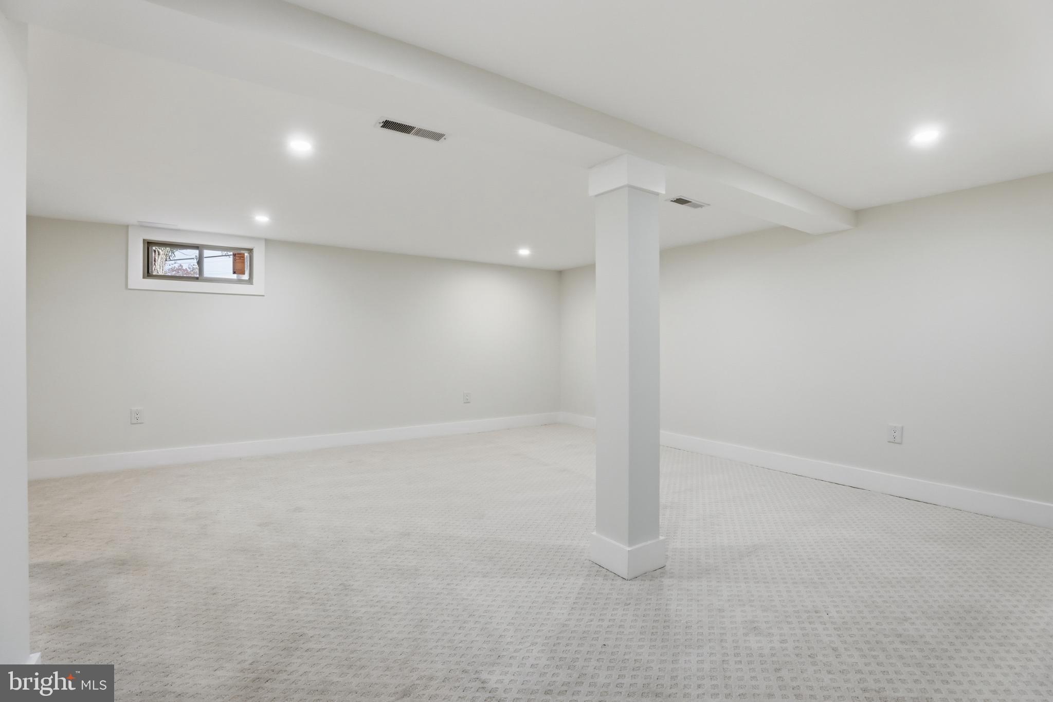 LANDOVER HILLS - Residential