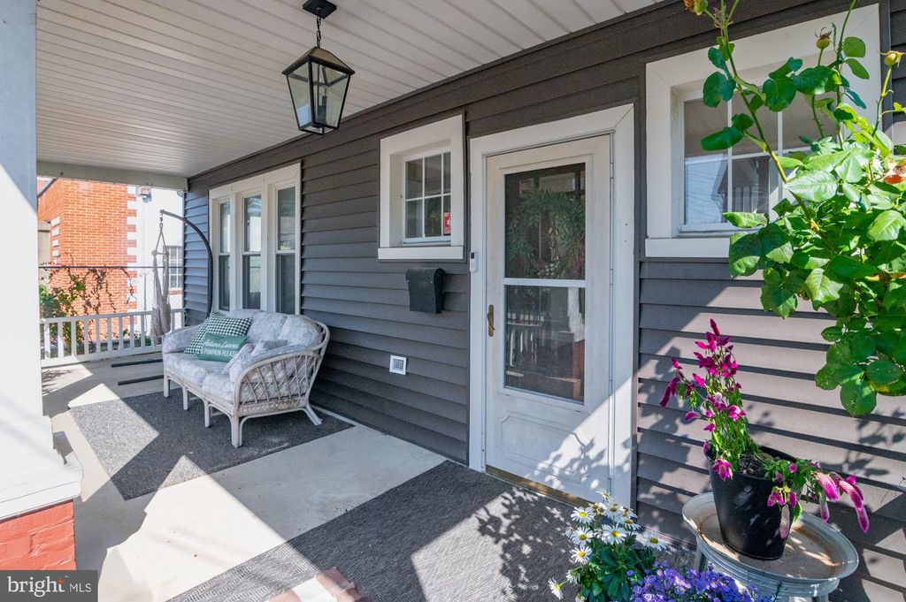 Photo of 311 Brunswick Street, BRUNSWICK, MD 21716 (MLS # MDFR2073008)