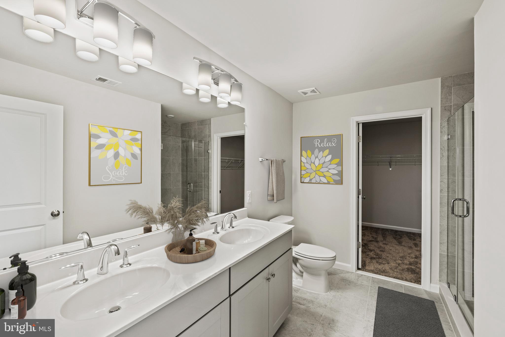 PRESIDENTS POINTE - Residential