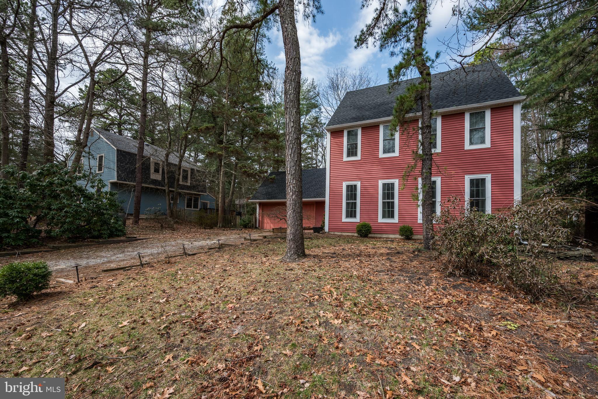 8 BATTERY HILL DRIVE