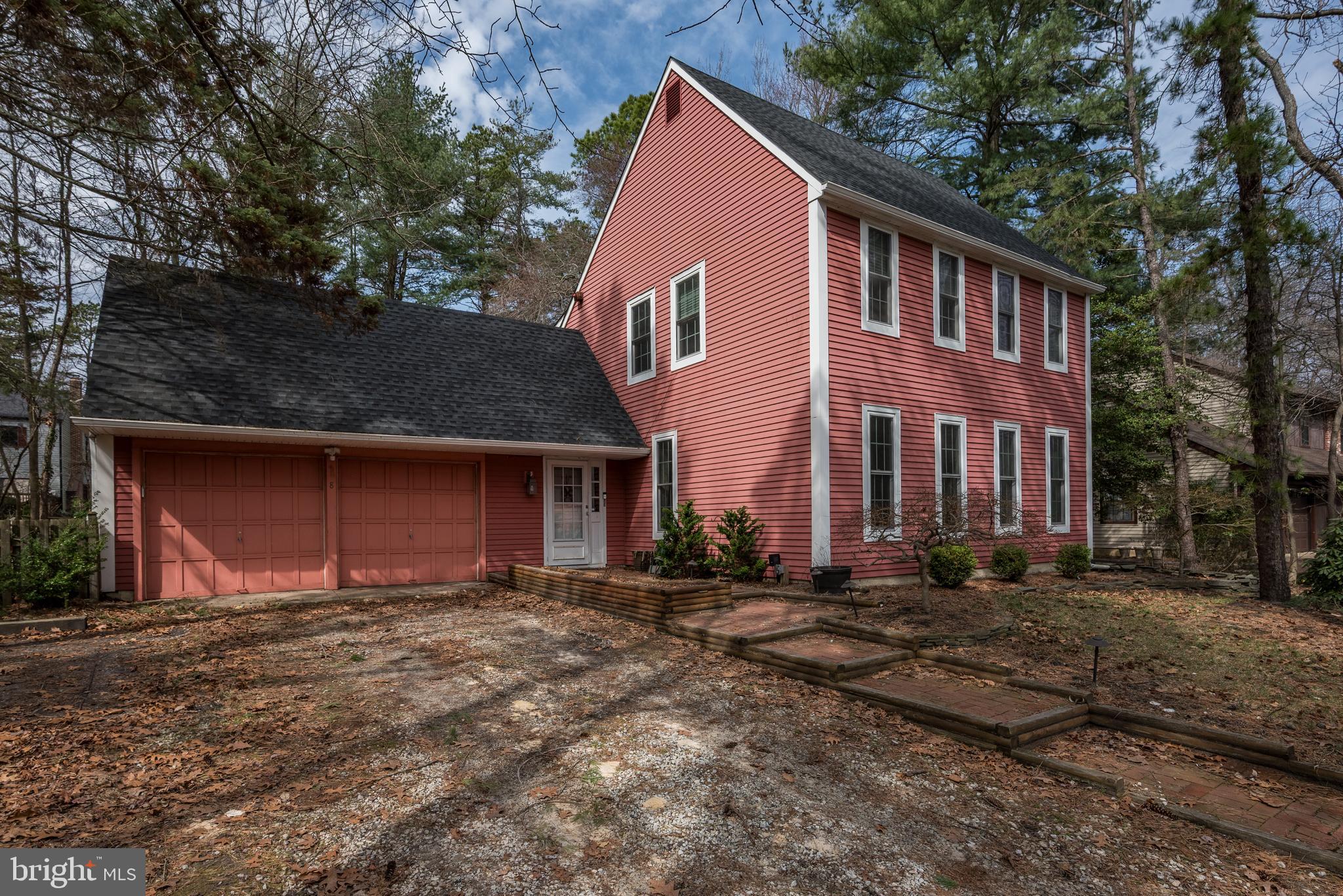 8 BATTERY HILL DRIVE