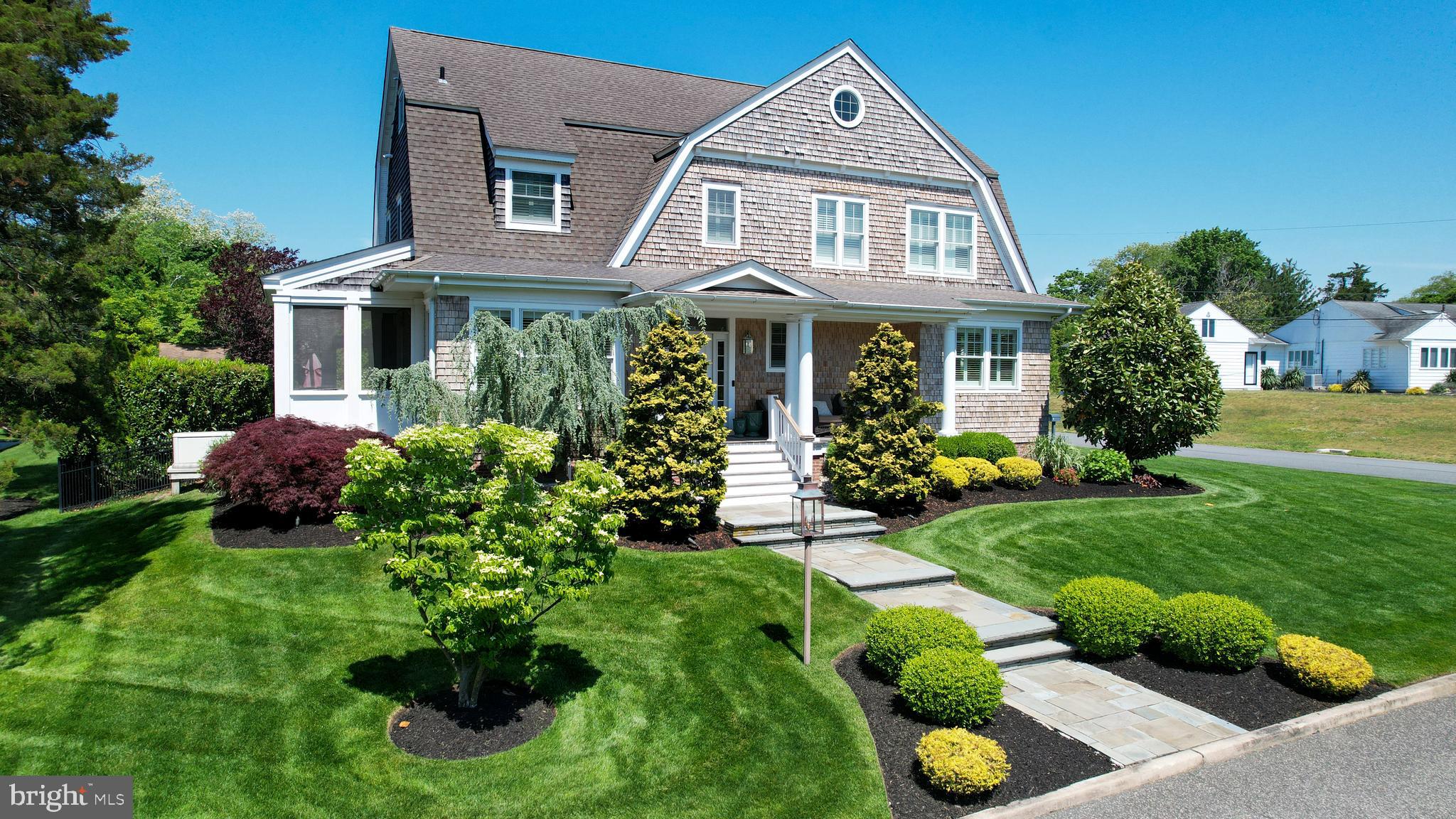 7 DELMAR AVENUE