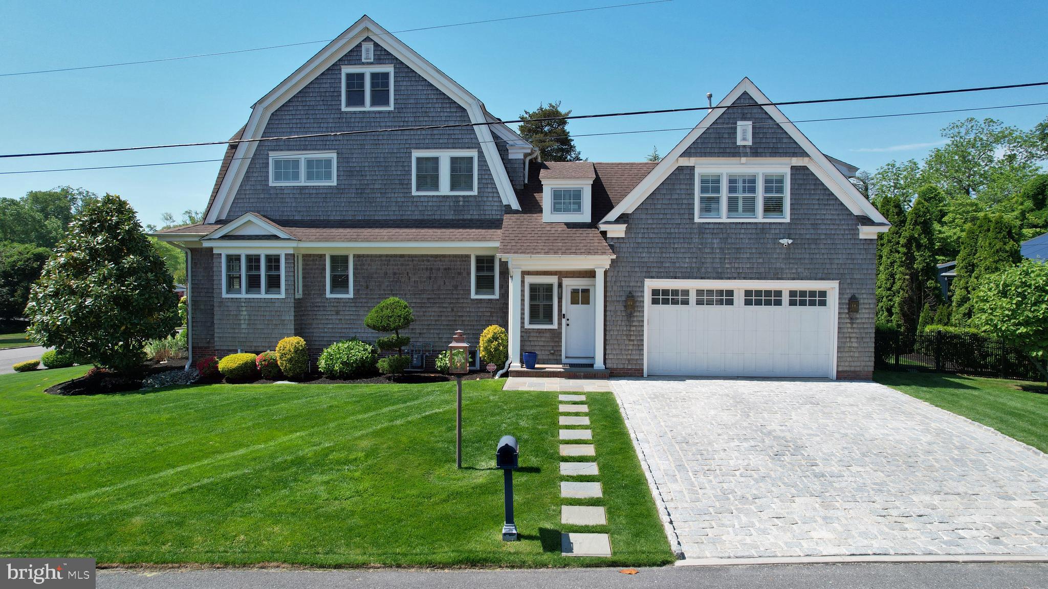 7 DELMAR AVENUE