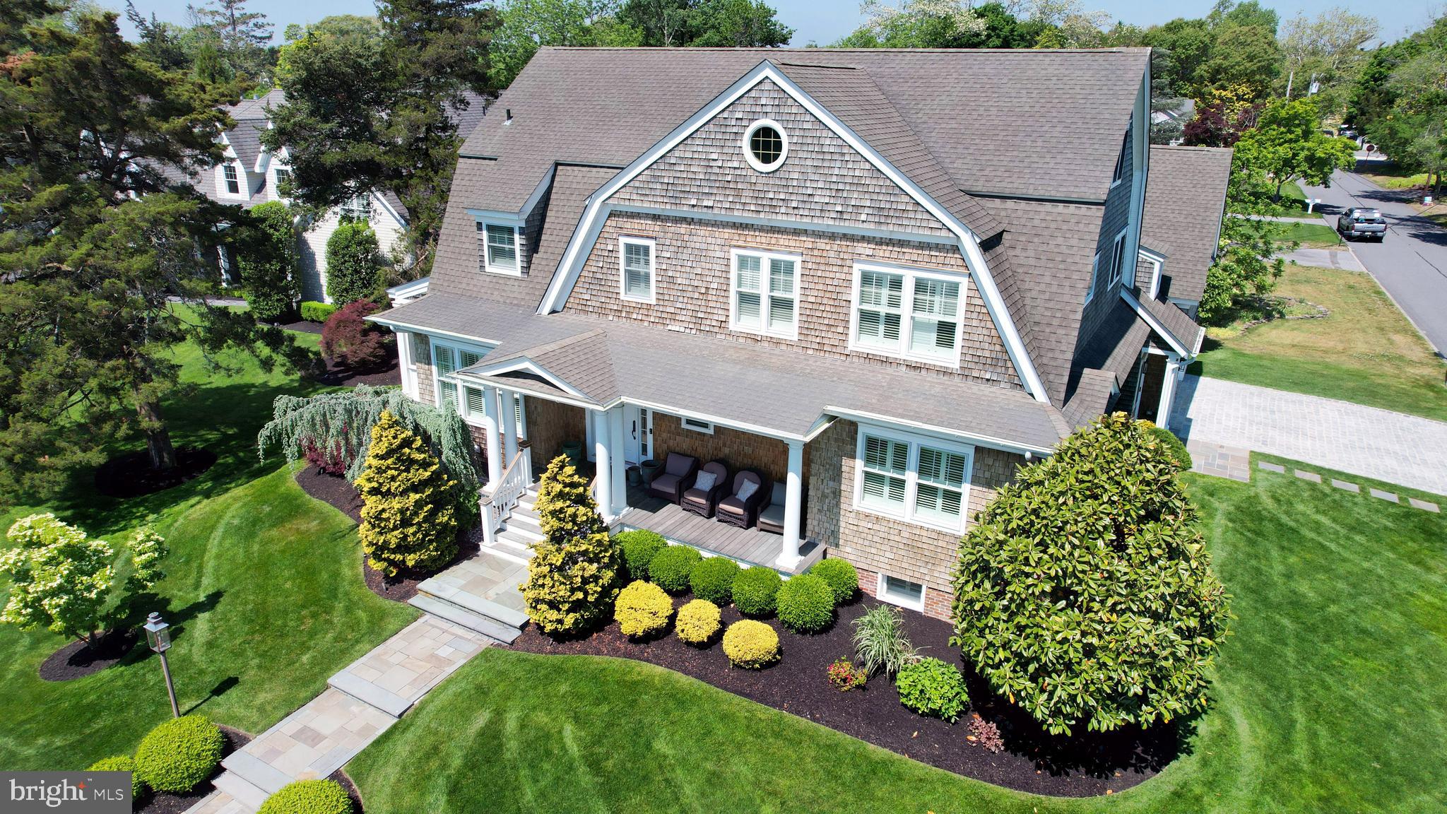 7 DELMAR AVENUE