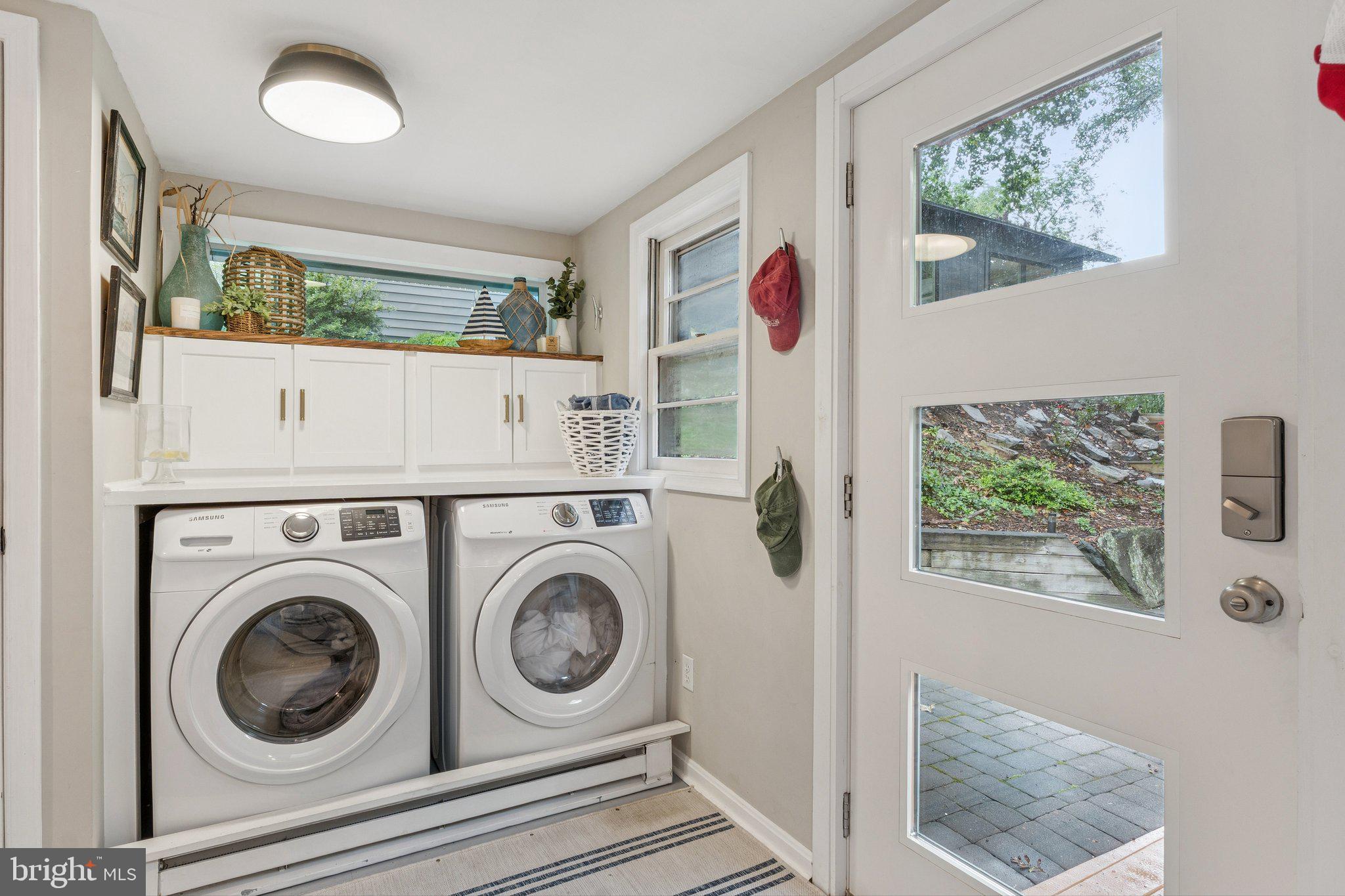 EDGEWATER BEACH - Residential