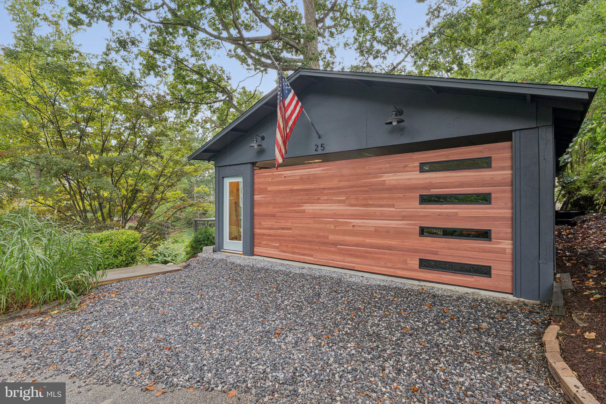 EDGEWATER BEACH - Residential