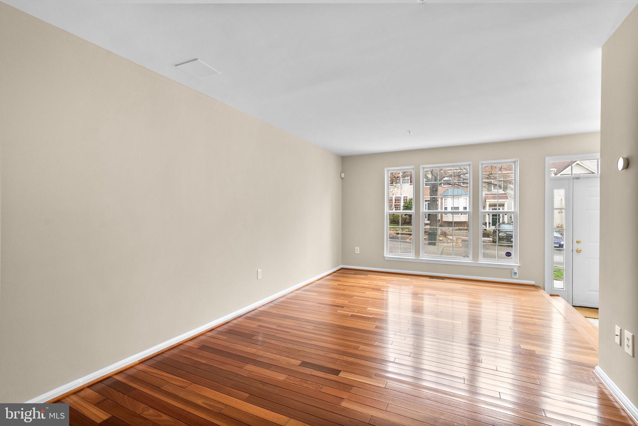 BEECHWOOD HILL - Residential